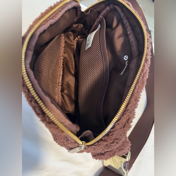 Lululemon belt bag - Picture 8 of 9